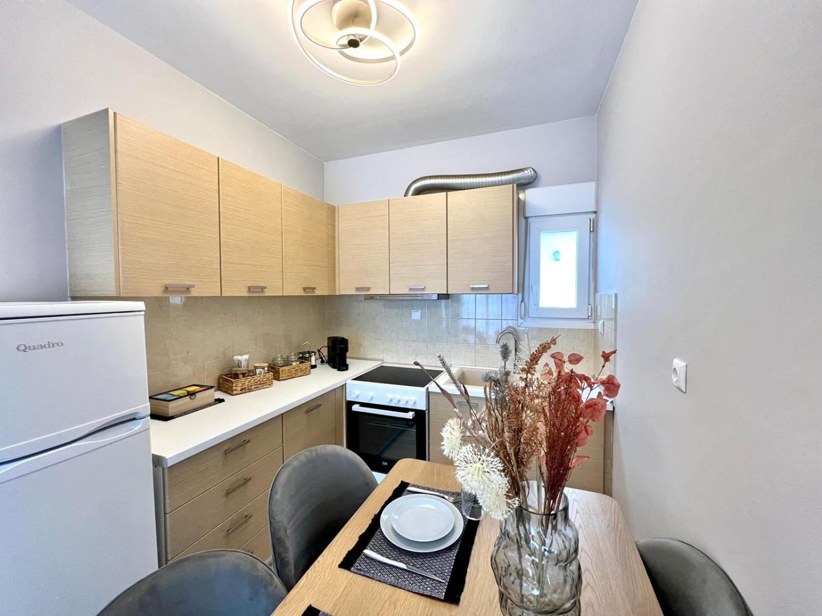 P Deluxe Suites Β4 Nea Michaniona Buitenkant foto