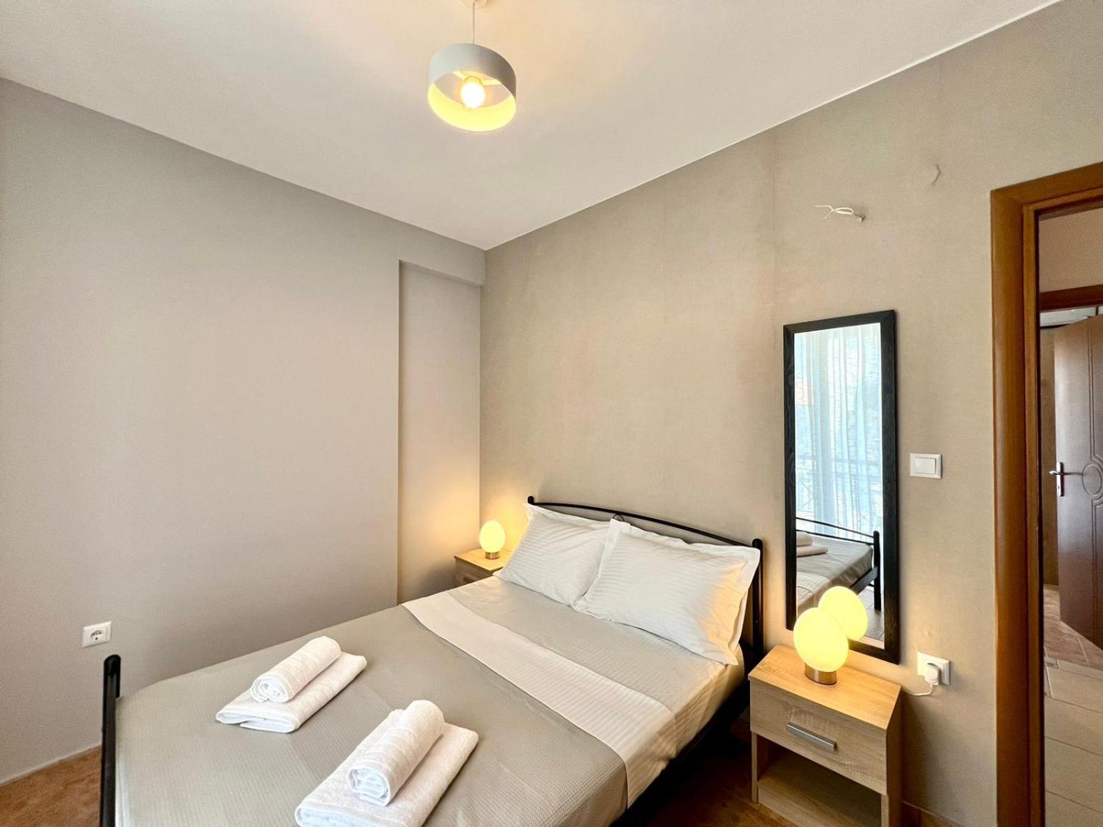 P Deluxe Suites Β4 Nea Michaniona Buitenkant foto